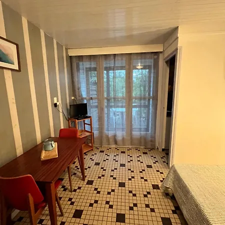 Au Bon Air Barbotan Apartamento *